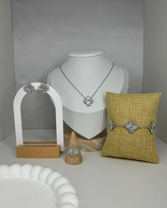 Clover set