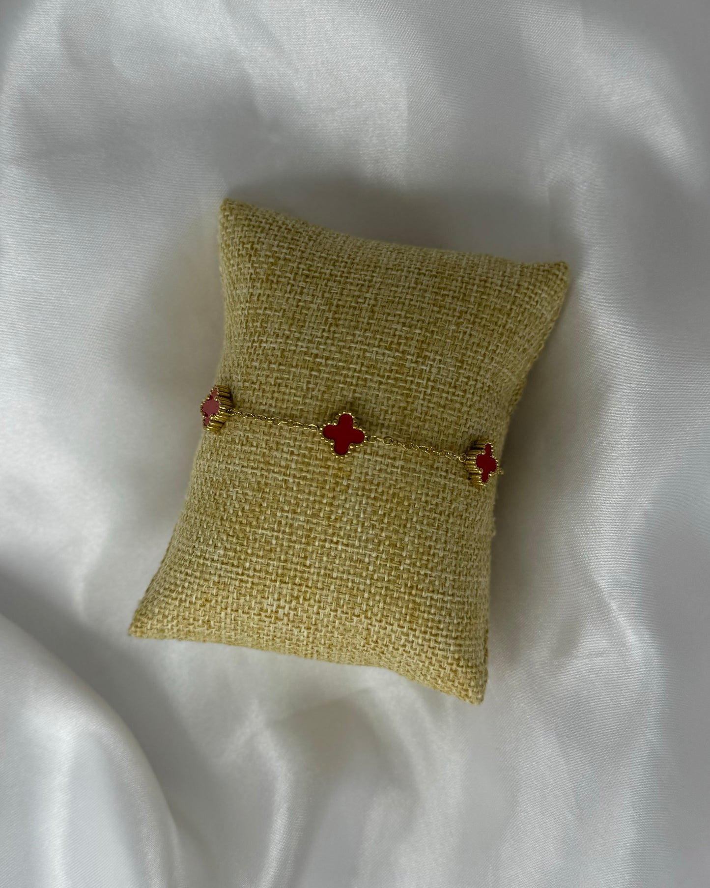 Clover bracelet