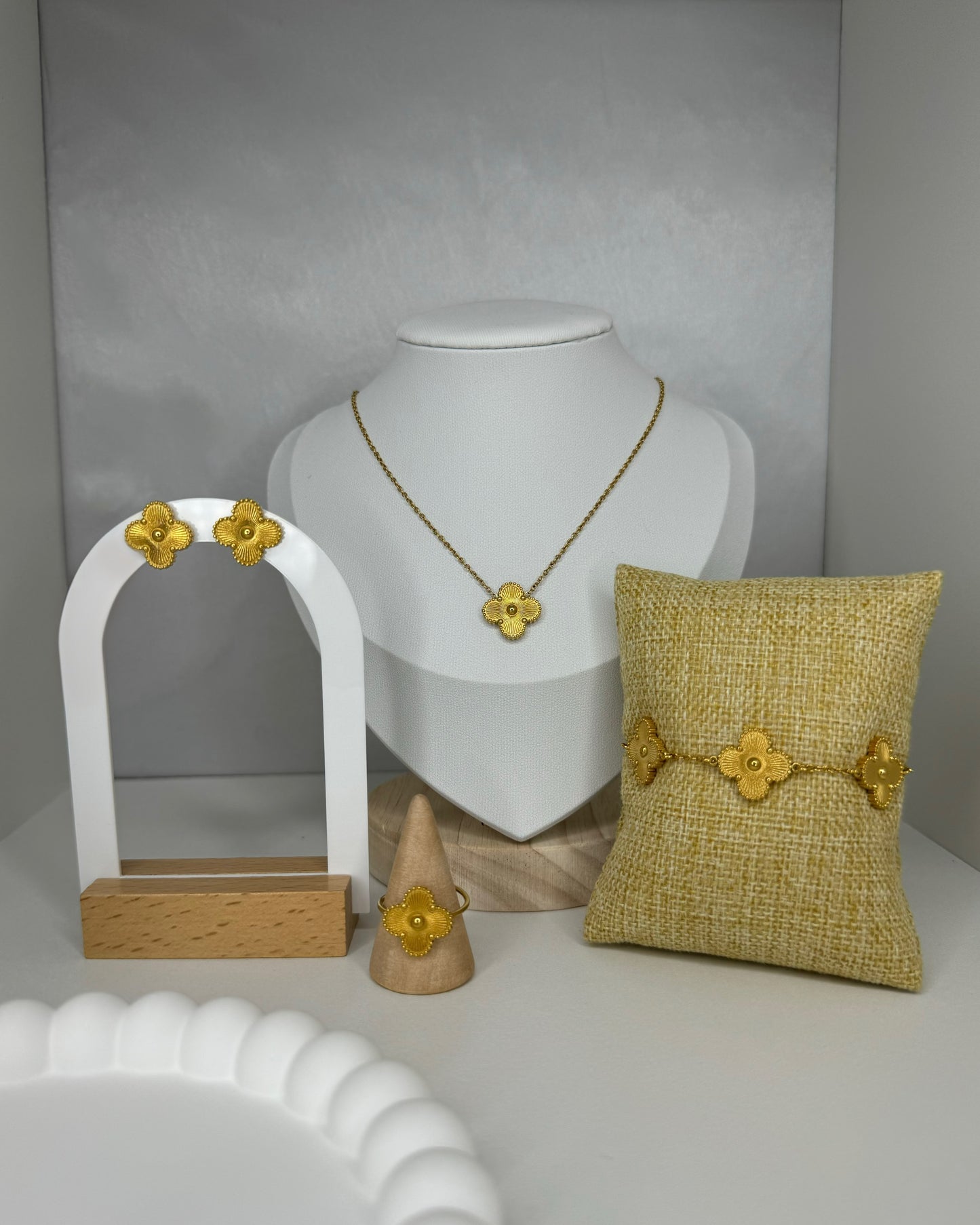 Clover set