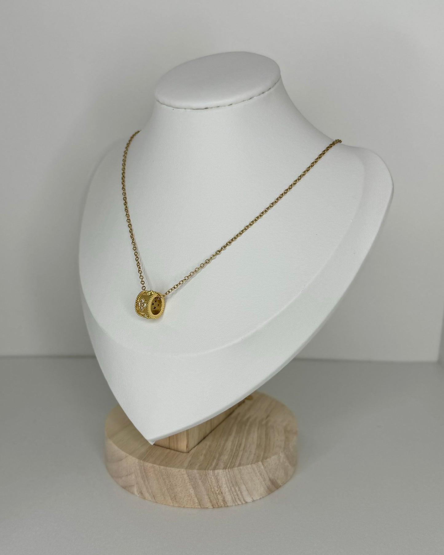 Clover necklace