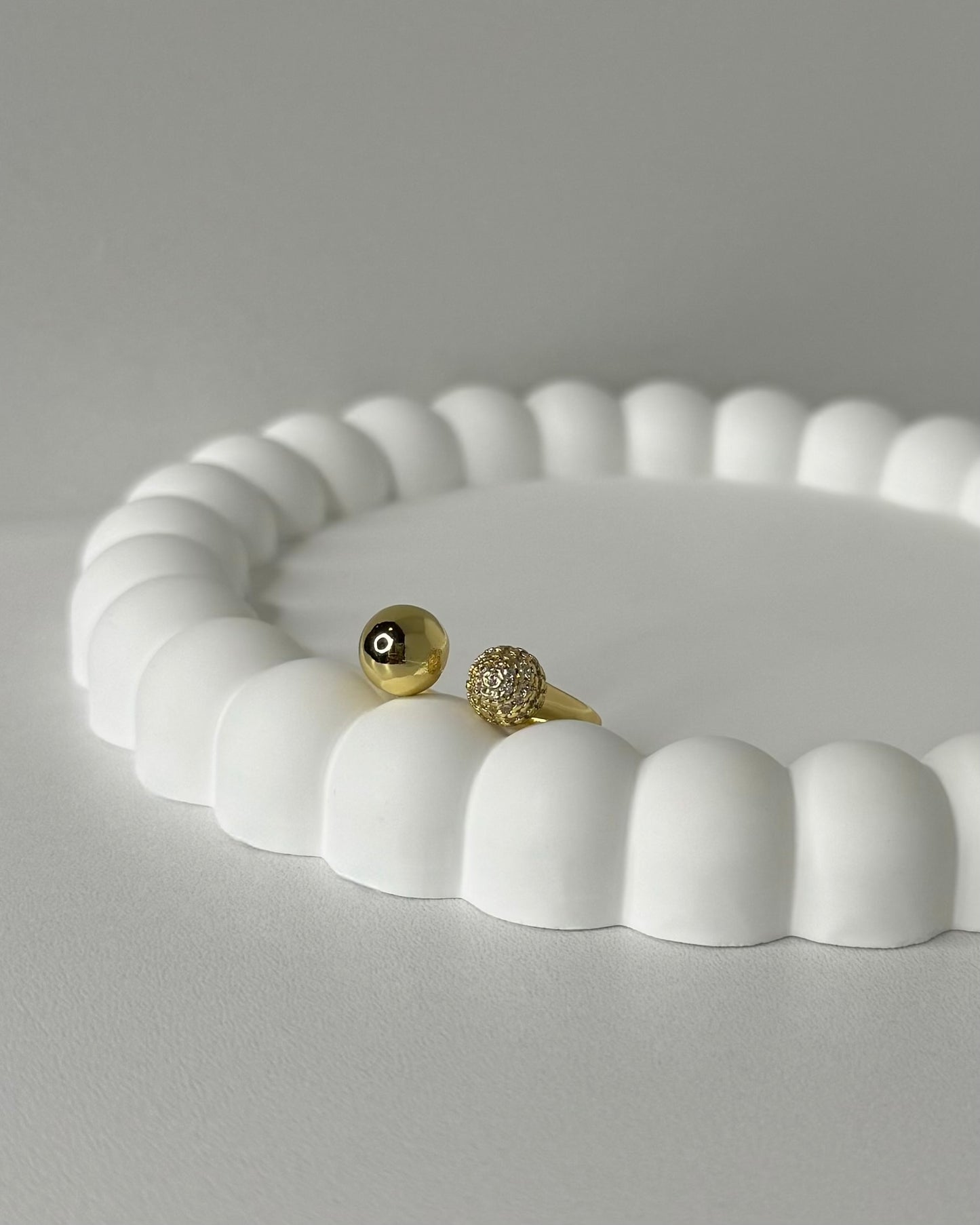 Two sides ring