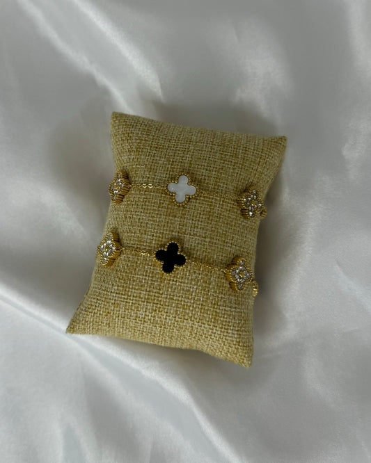 Clover bracelet