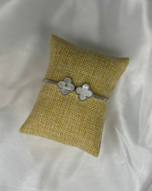 Clover bangle