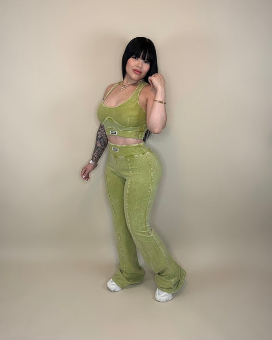 Mixed out set (mineral)