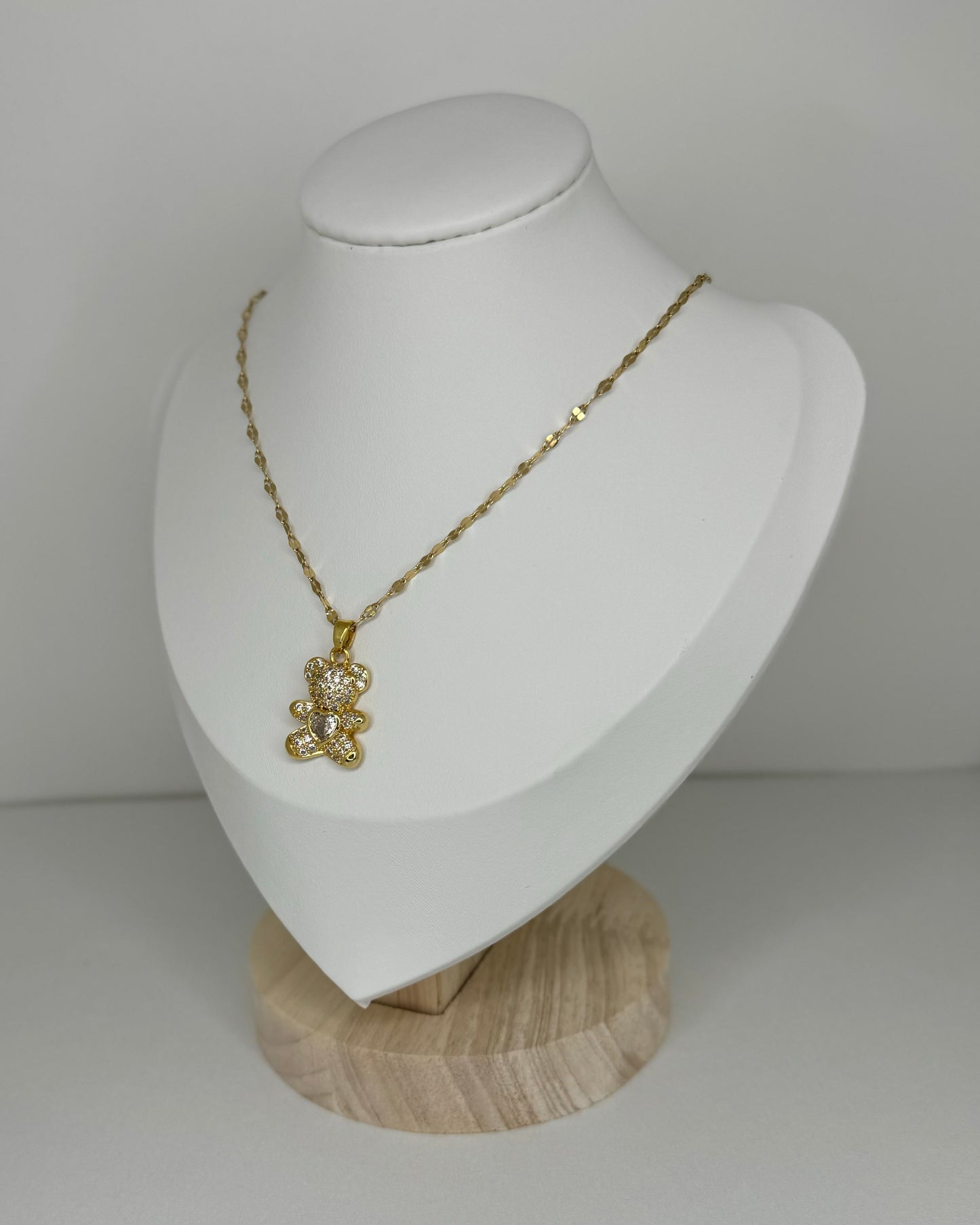 Loving tedy necklace