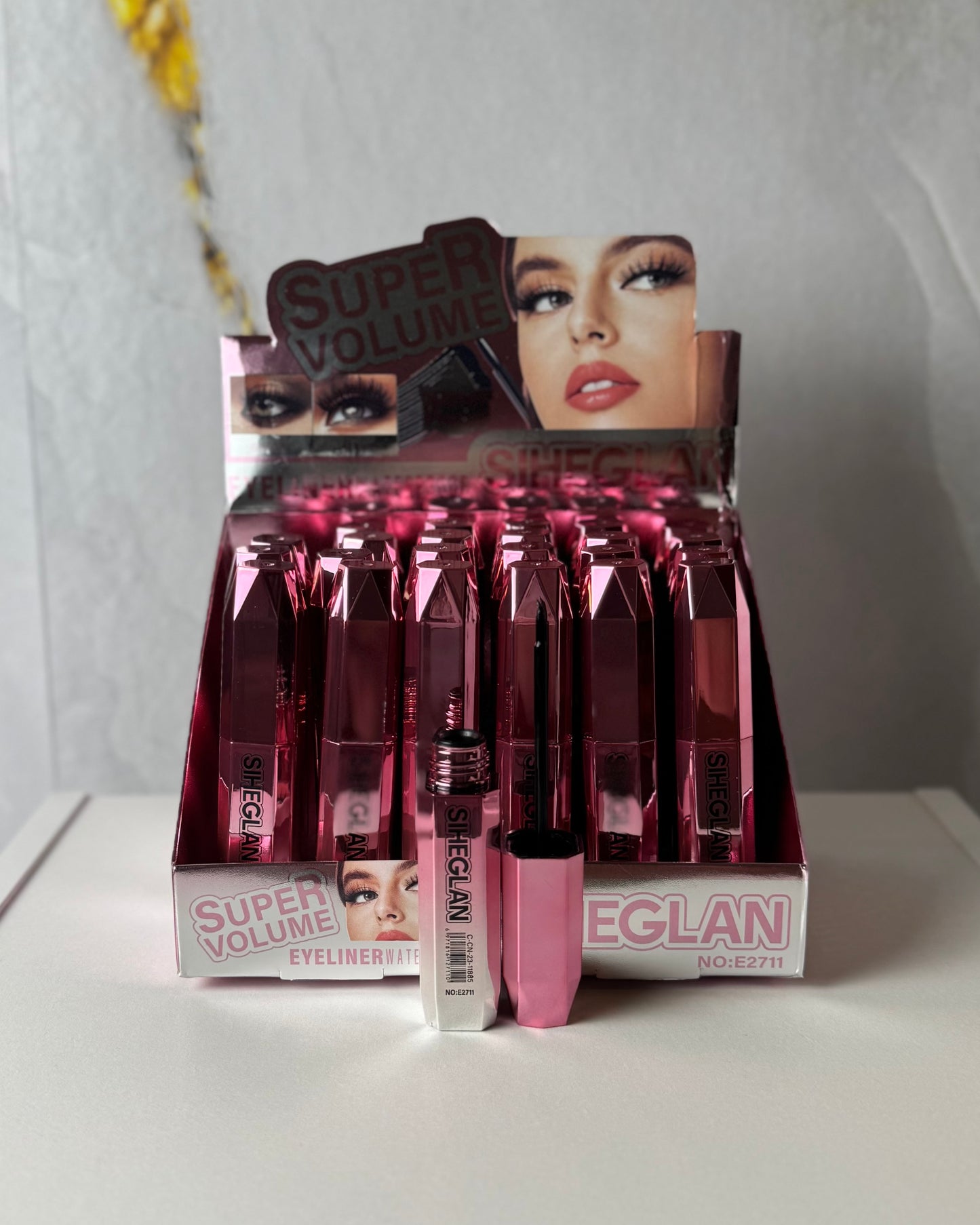 Super volume eye liner