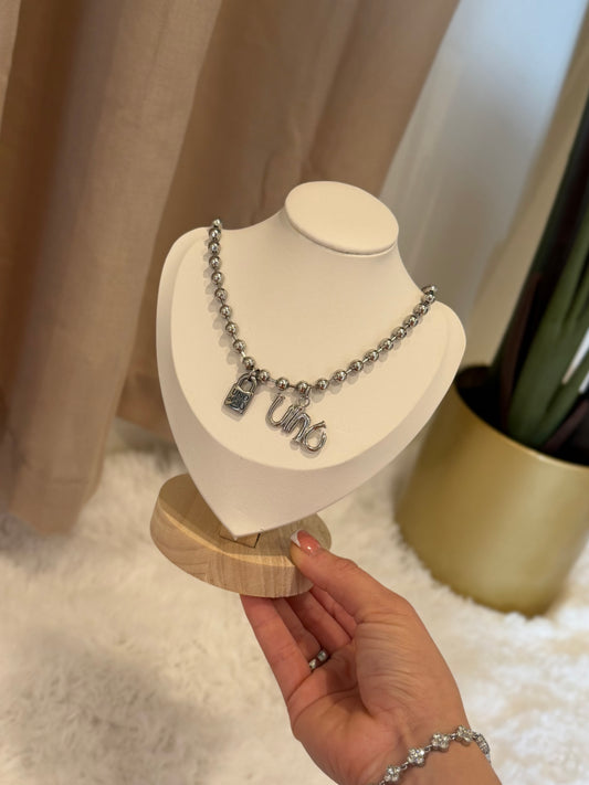 Un* De 50 necklace