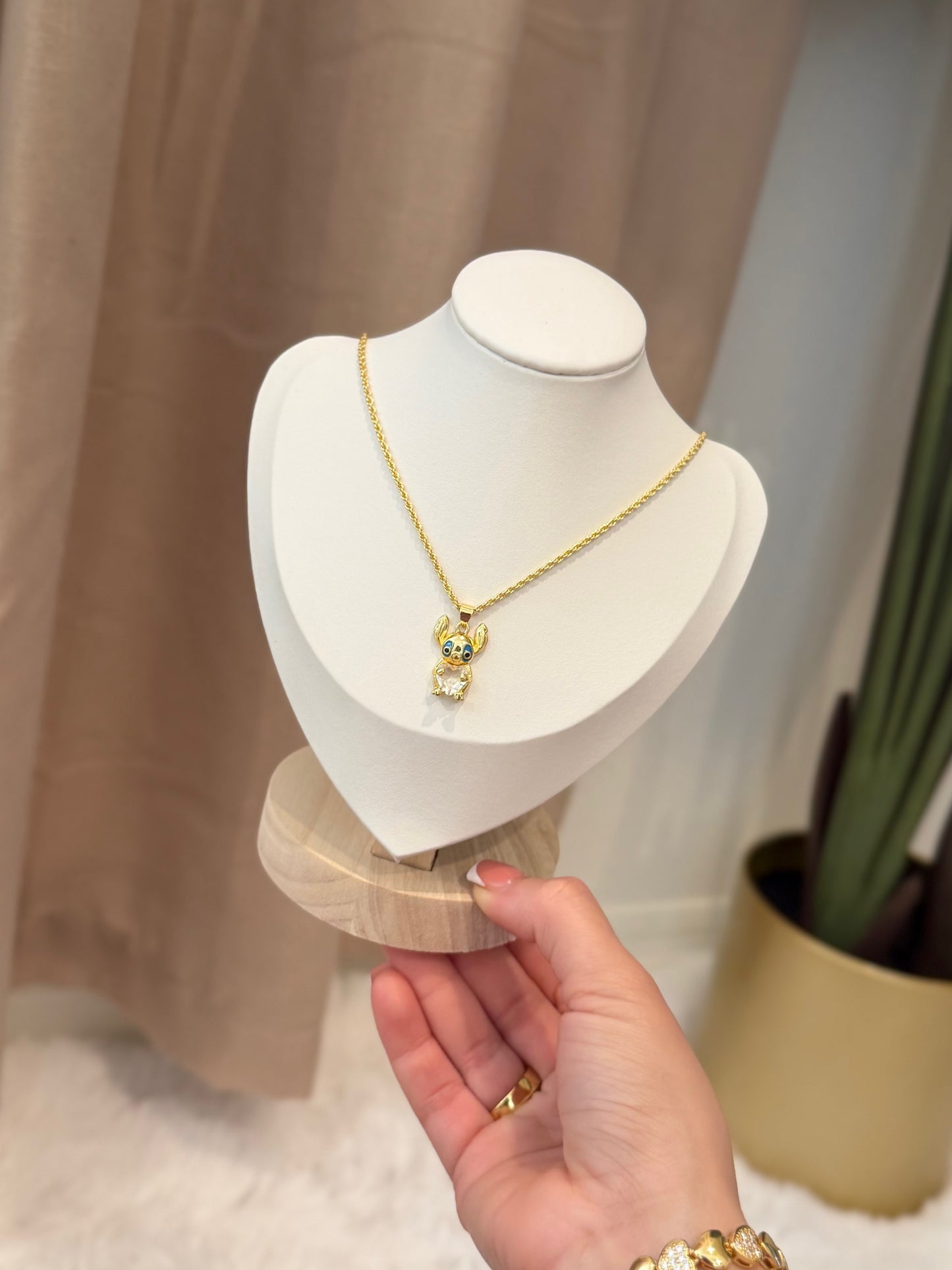 Stitch necklace