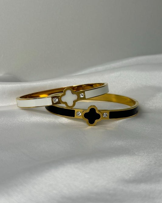 Clover bangle