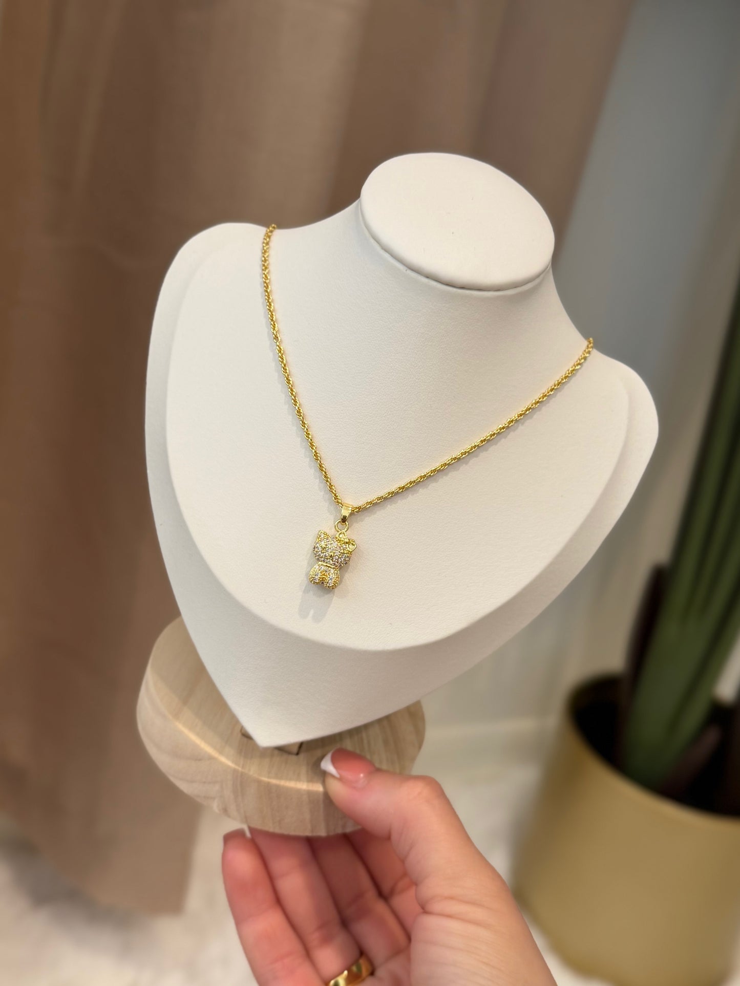 Hello Kitty necklace