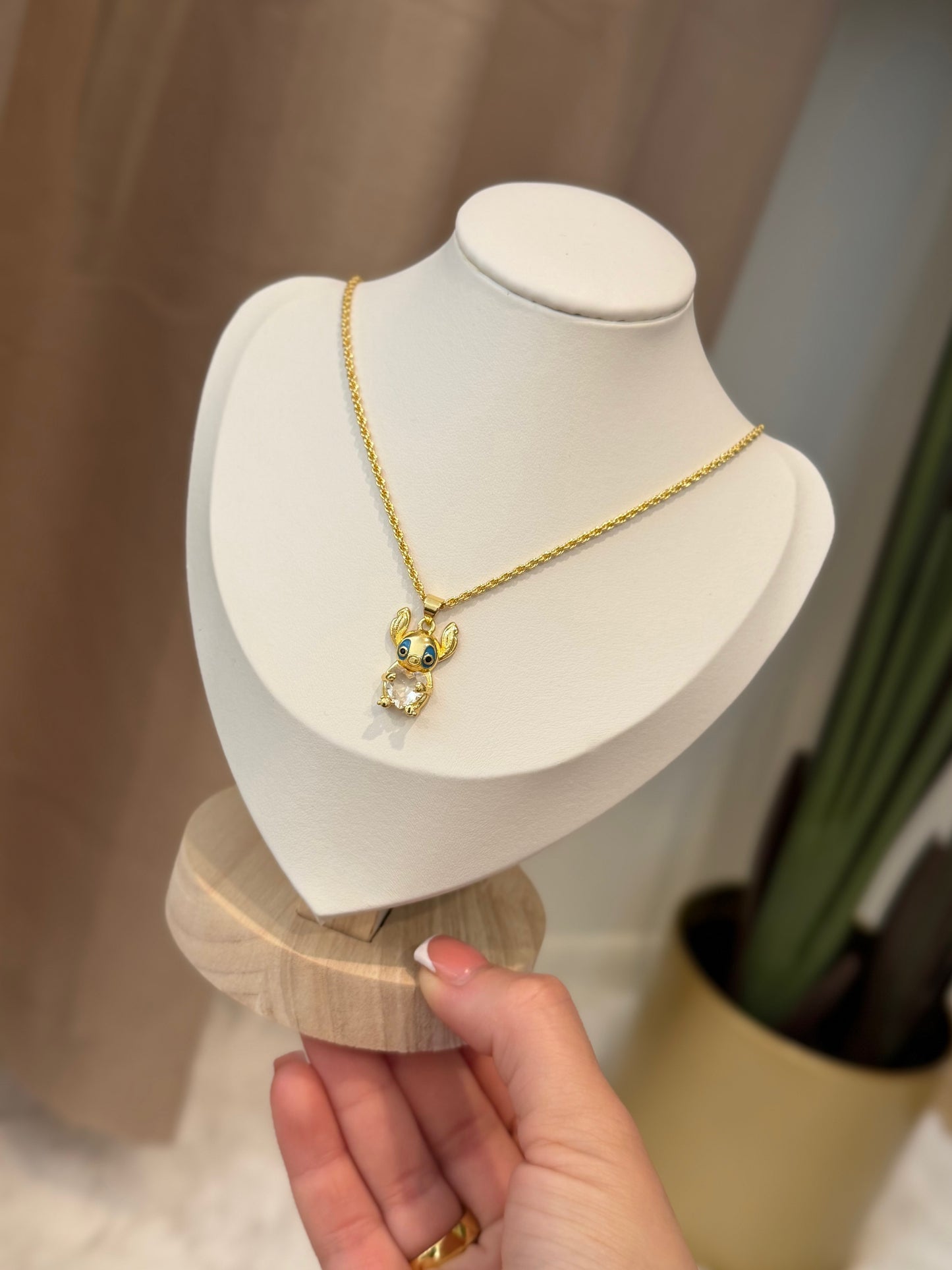 Stitch necklace
